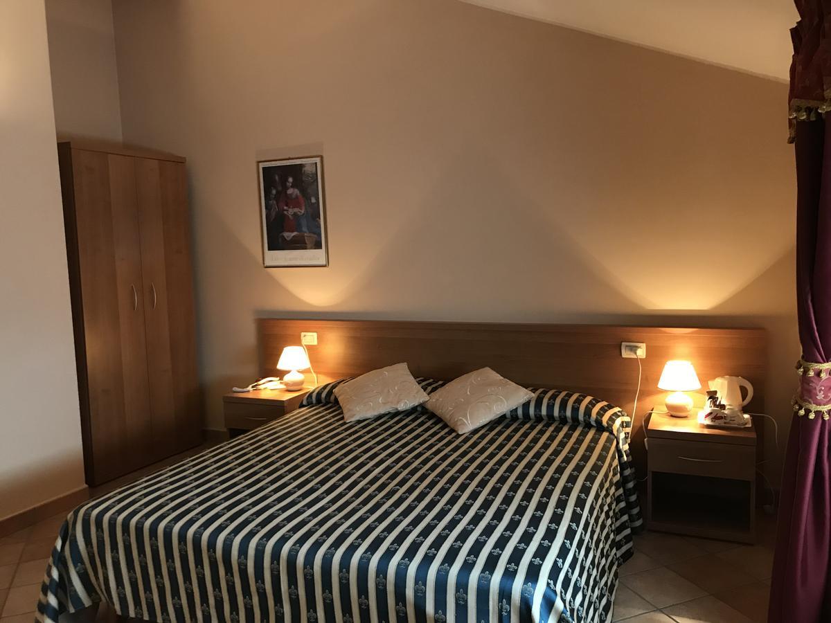 Locanda Ca' Rossa San Giovanni in Croce Exteriör bild