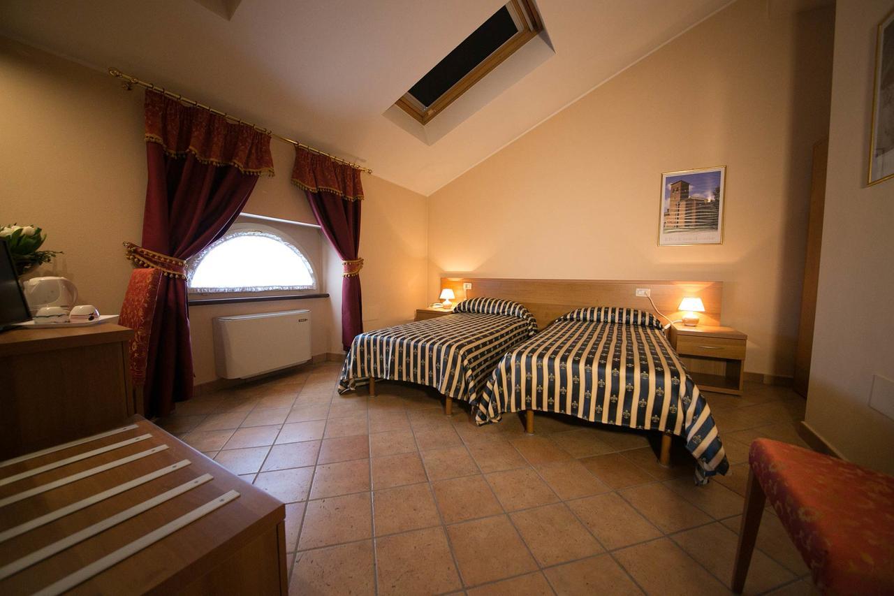 Locanda Ca' Rossa San Giovanni in Croce Exteriör bild