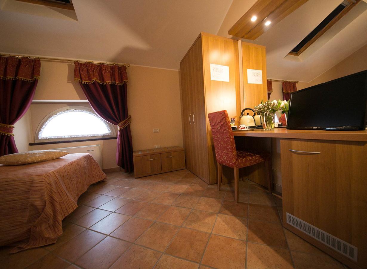 Locanda Ca' Rossa San Giovanni in Croce Exteriör bild
